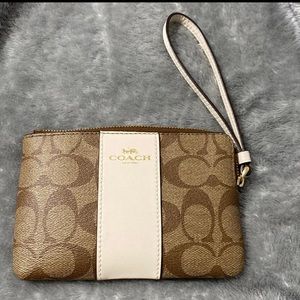 COACH WRISTLET!!